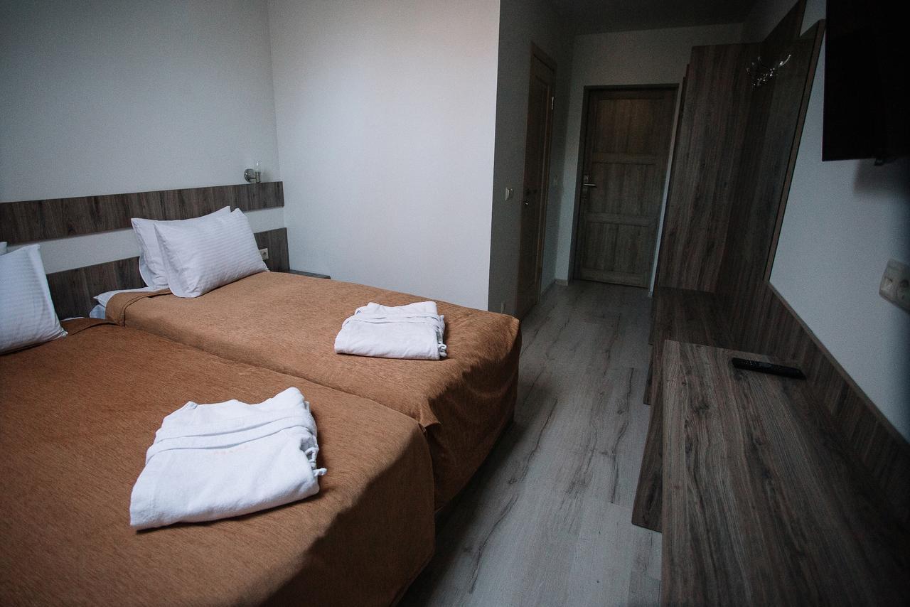 Praha Park Hotel Użhorod Zewnętrze zdjęcie