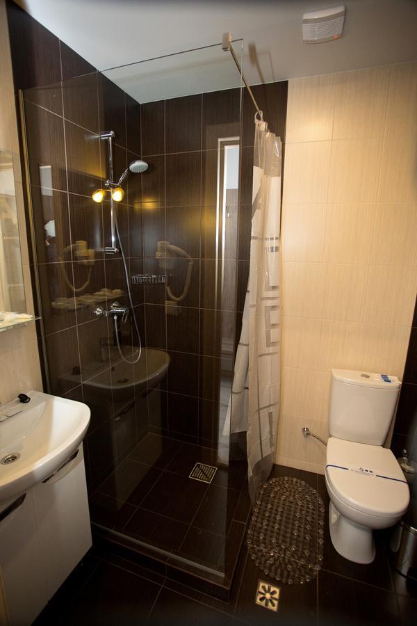 Praha Park Hotel Użhorod Zewnętrze zdjęcie